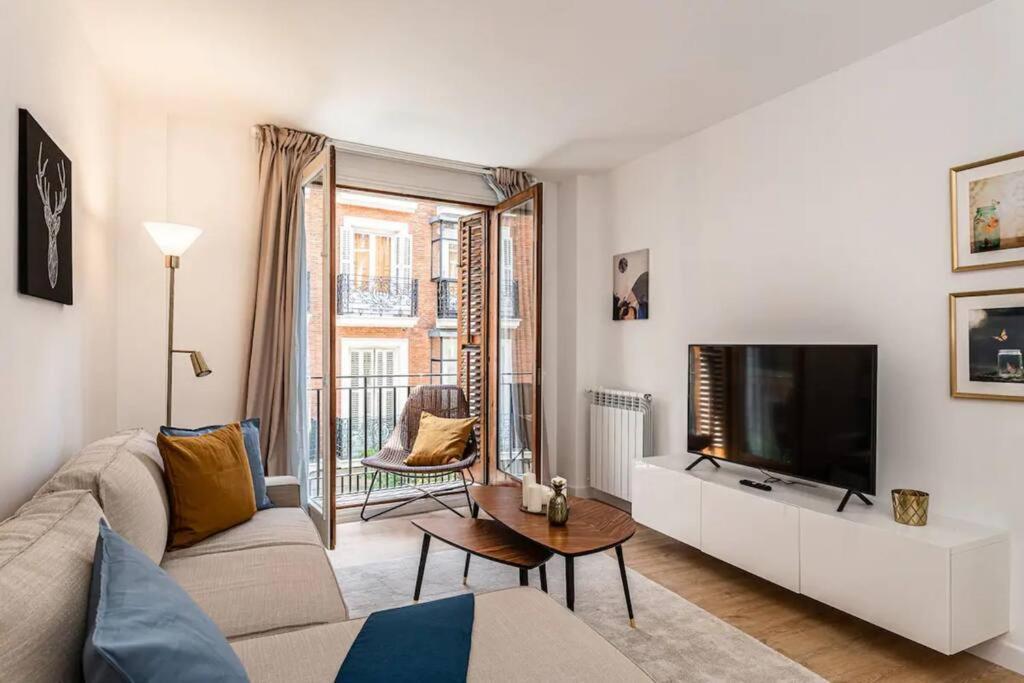 Nice Apartment Near Gran Via Val27 Madrid Ngoại thất bức ảnh
